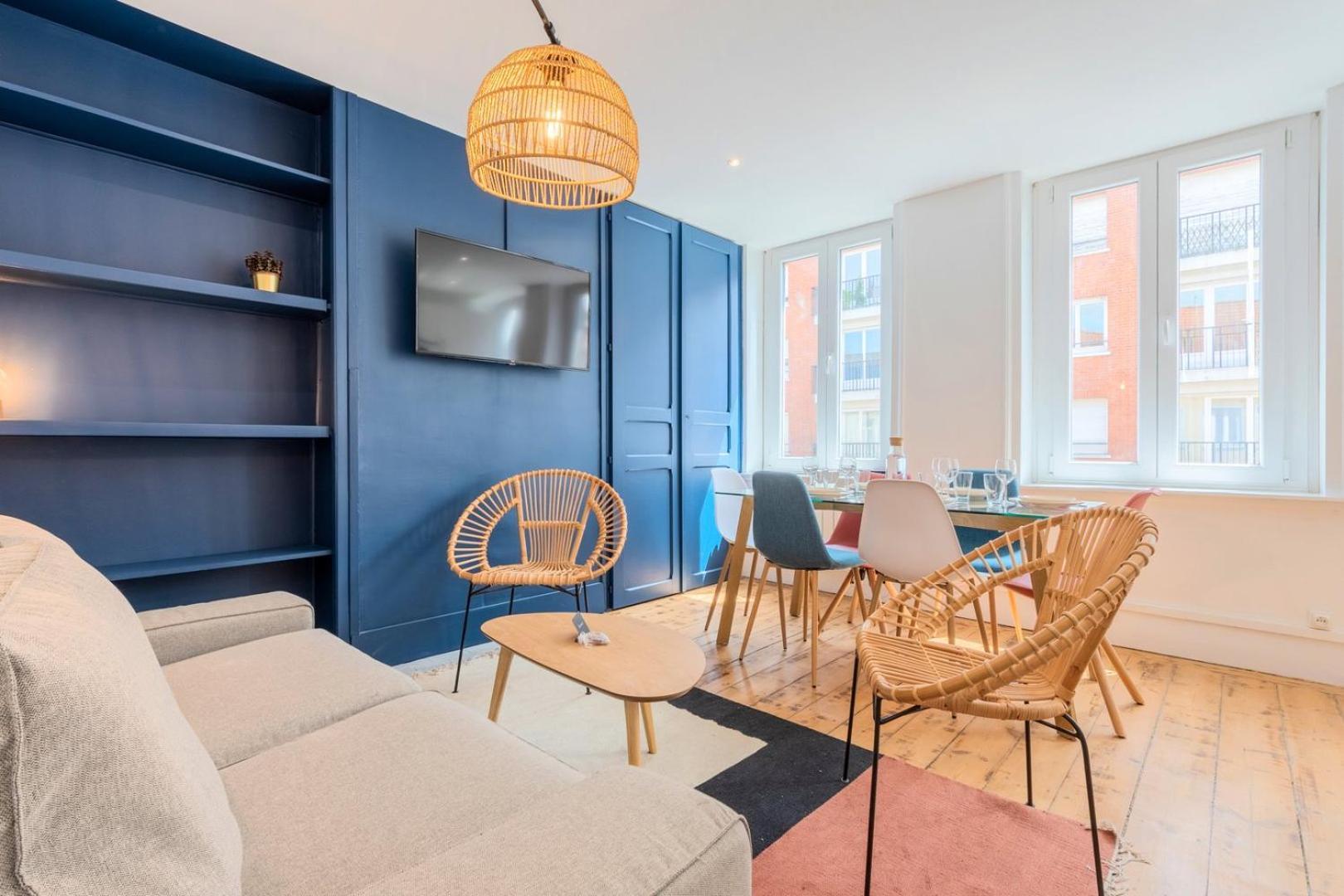 ליל Bright 3-Bedroom 2-Bathroom Flat מראה חיצוני תמונה